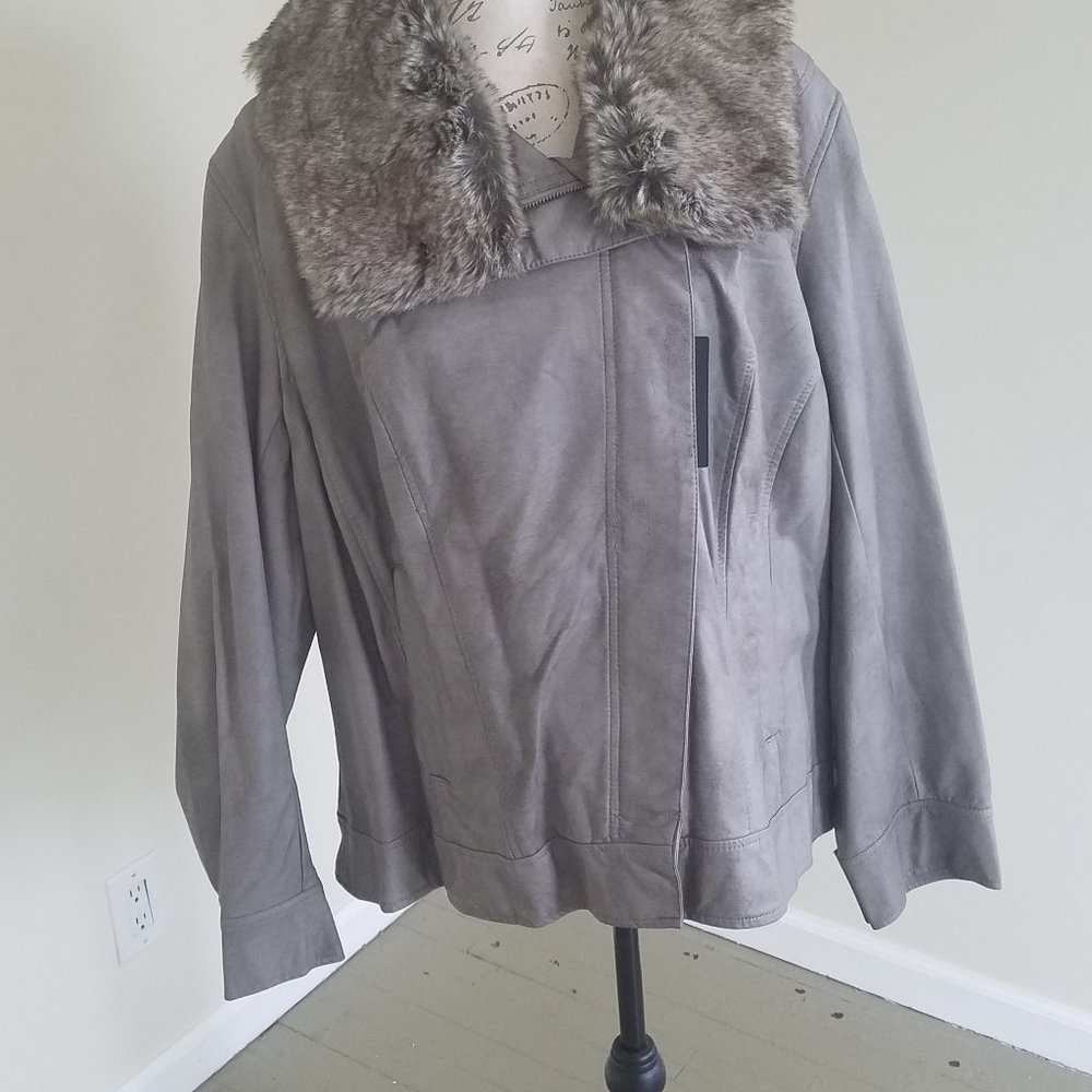 LANE BRYANT CROPPED FAUX LEATHER JACKET